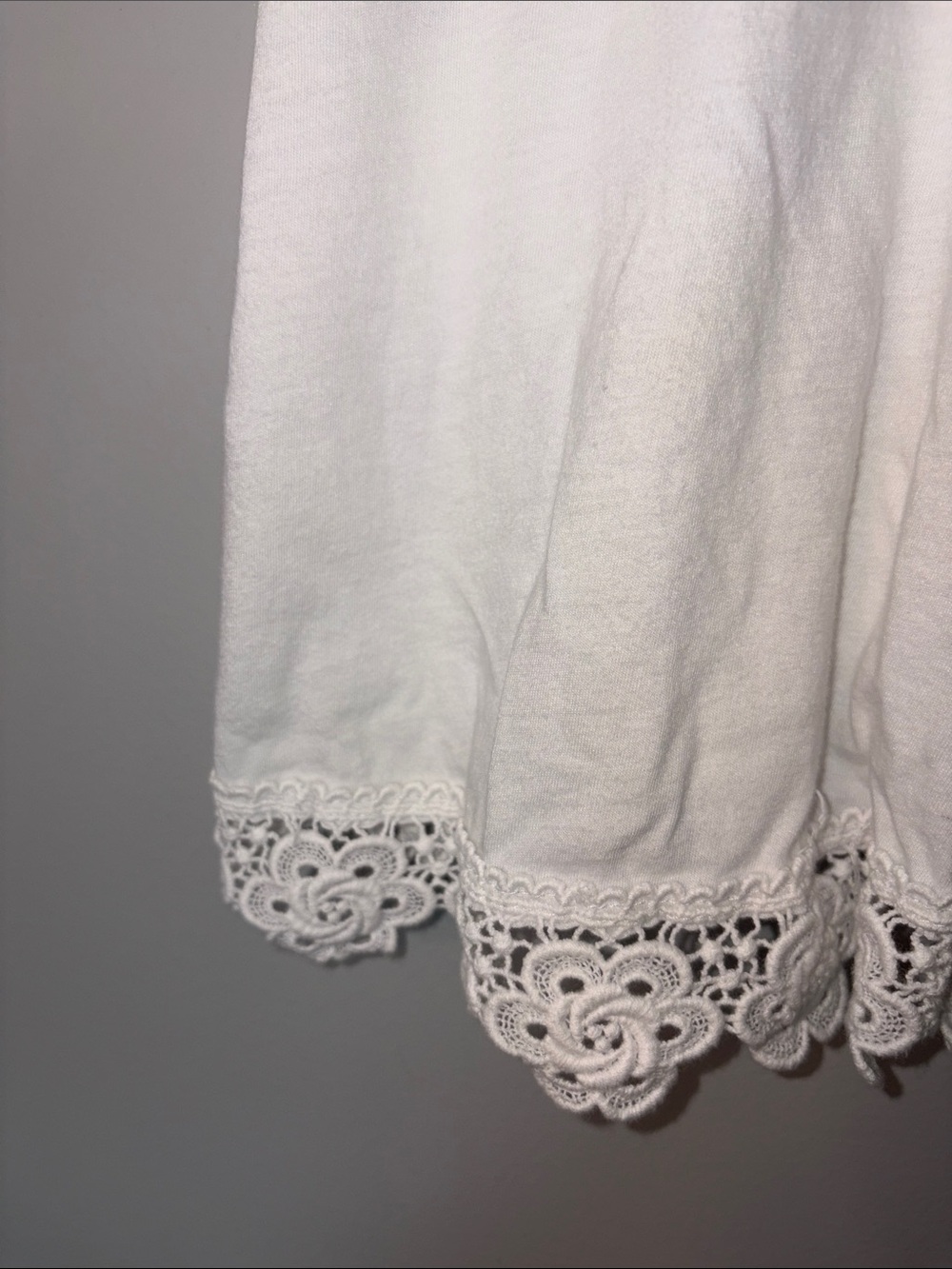 abercrombie kids White Lace-Hem Blouse XS - Picture 2 of 5